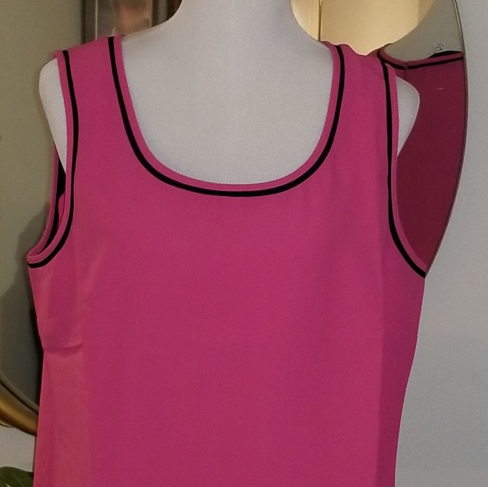 Styled by Joe Zee Beautiful Fuschia Tank Size 16